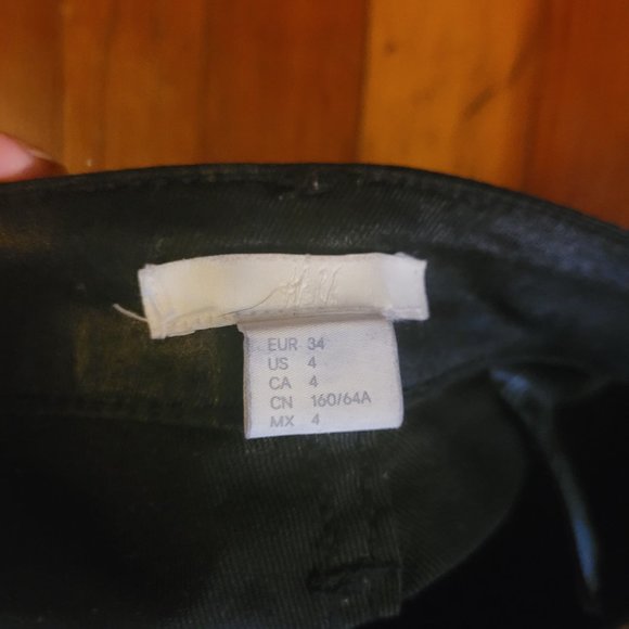 H&M Divided Black Waxed Jeans sz 4 - Picture 6 of 6